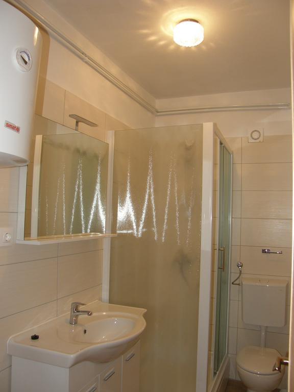 Apartments Marino Povljana Εξωτερικό φωτογραφία