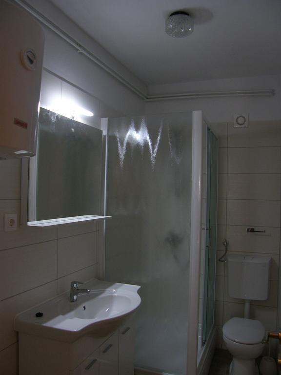 Apartments Marino Povljana Εξωτερικό φωτογραφία