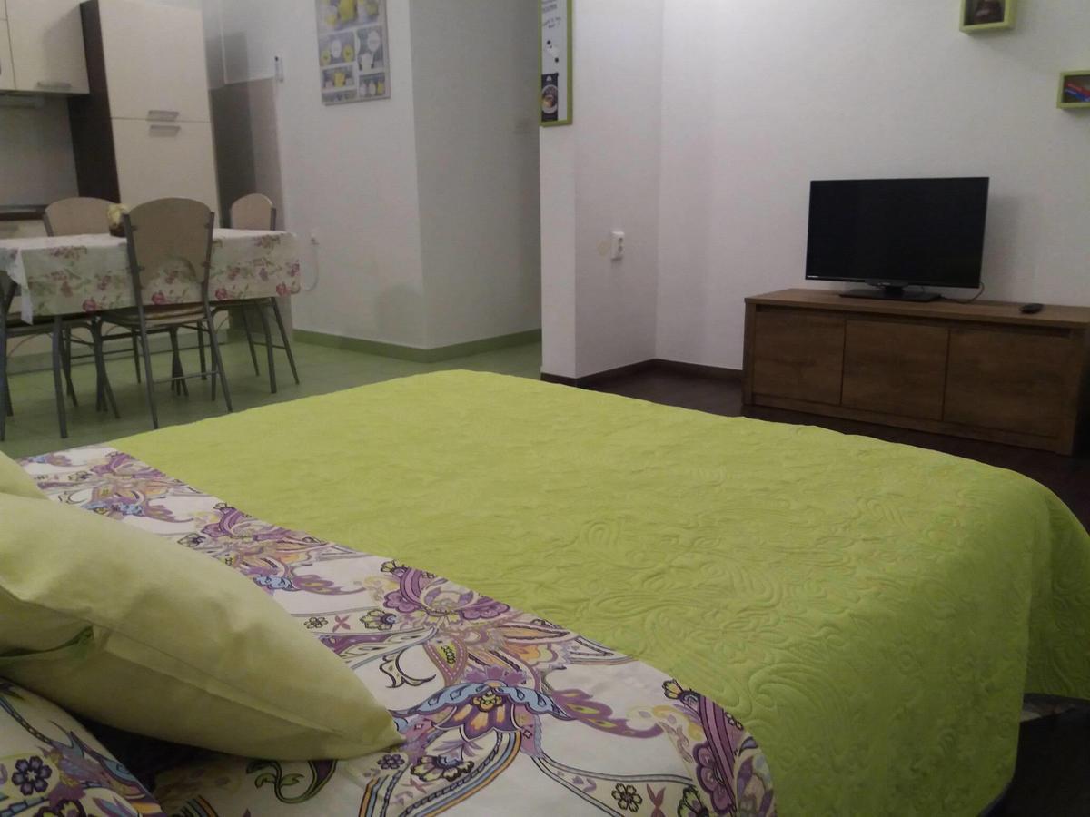 Apartments Marino Povljana Εξωτερικό φωτογραφία